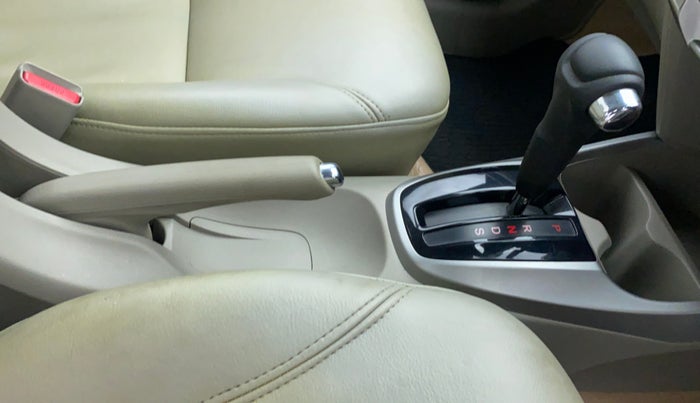 2009 Honda City S AT, Petrol, Automatic, 50,057 km, Gear Lever