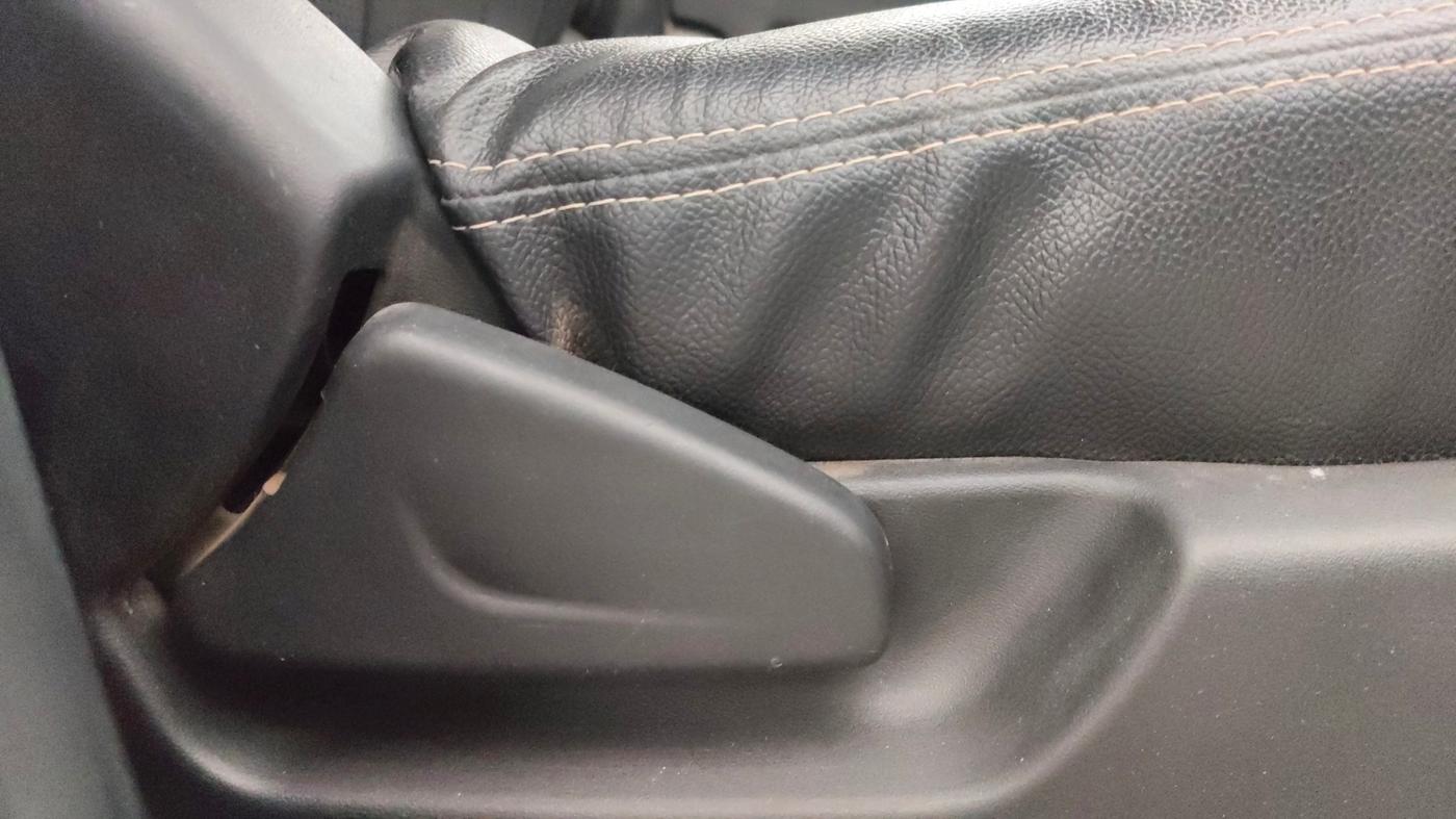 2019 Datsun Redi Go S 1.0 AMT, Petrol, Automatic, 28,049 km, Driver Side Adjustment Panel