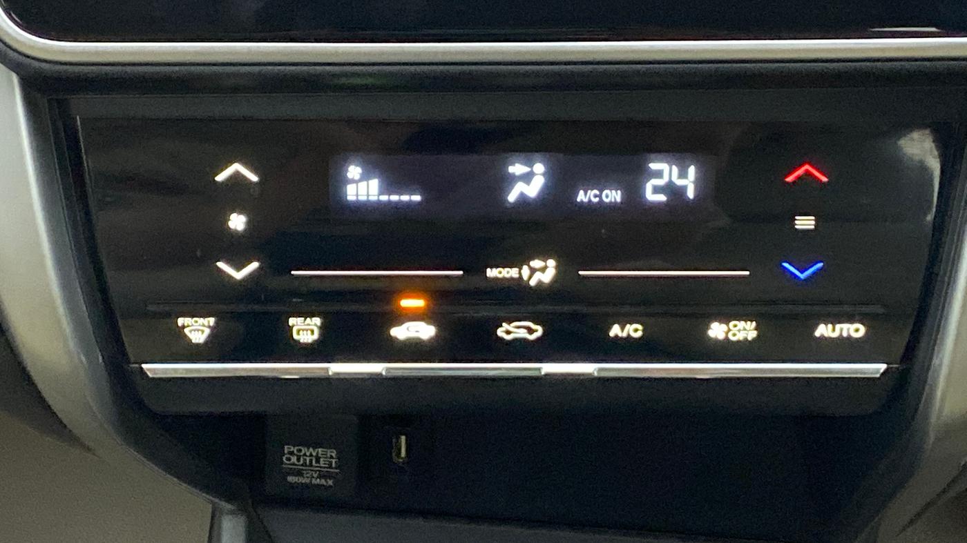 2018 Honda City SV MT EDGE EDITION PETROL, Petrol, Manual, 76,483 km, Automatic Climate Control
