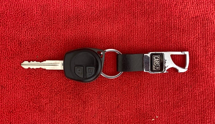 2016 Maruti Swift Dzire VXI, Petrol, Manual, 68,086 km, Key Close Up