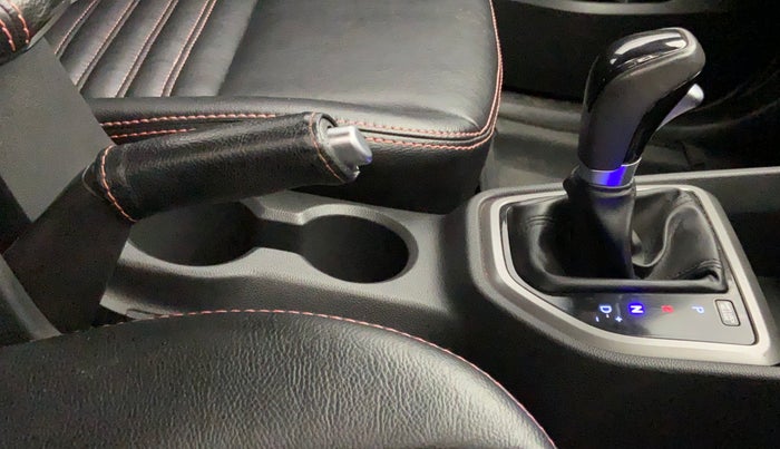 2018 Hyundai Creta 1.6 SX PLUS AUTO PETROL, Petrol, Automatic, 26,715 km, Gear Lever