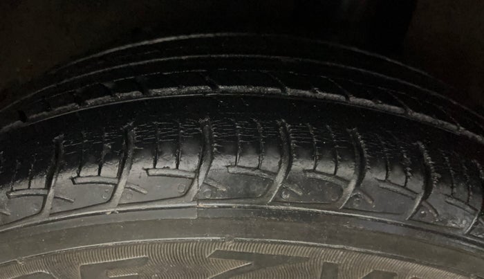2018 Maruti Baleno DELTA PETROL 1.2, Petrol, Manual, 35,810 km, Left Rear Tyre Tread