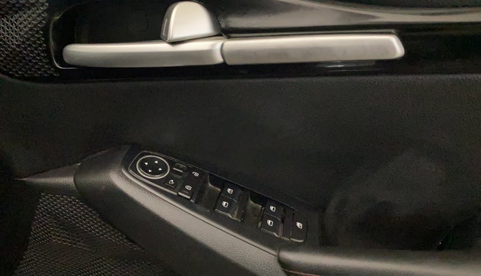 2020 KIA SELTOS GTX AT 1.4 PETROL, Petrol, Automatic, 71,430 km, Driver Side Door Panels Control