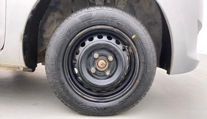 2016 Datsun Go Plus T, Petrol, Manual, 54,955 km, Right Front Wheel