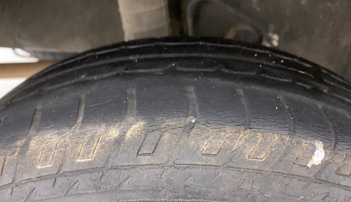 2016 Datsun Go Plus T, Petrol, Manual, 54,955 km, Right Rear Tyre Tread