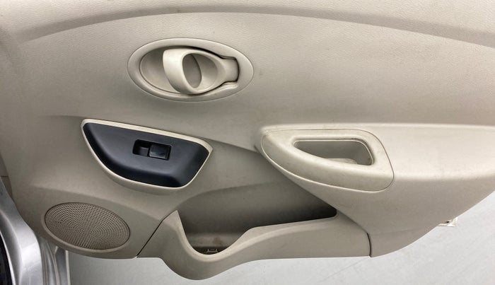 2016 Datsun Go Plus T, Petrol, Manual, 54,955 km, Driver Side Door Panels Control