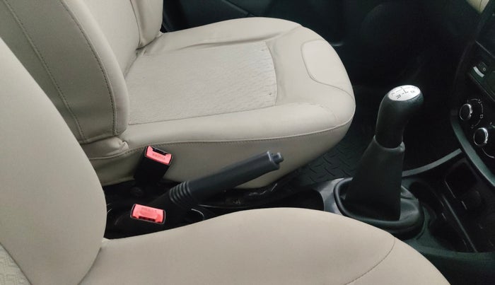 2013 Renault Duster 85 PS RXL DIESEL, Diesel, Manual, 1,07,600 km, Gear Lever