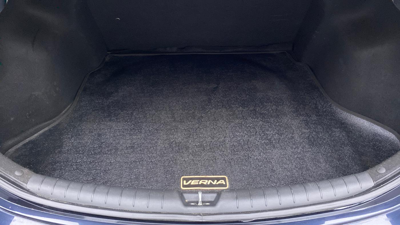 2020 Hyundai Verna SX (O) TURBO GDI AT, Petrol, Automatic, 32,205 km, Boot Inside