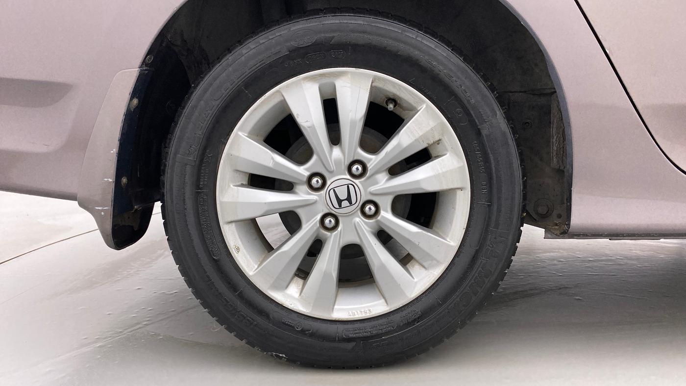 2012 Honda City 1.5L I-VTEC V MT, Petrol, Manual, 1,18,753 km, Right Rear Wheel