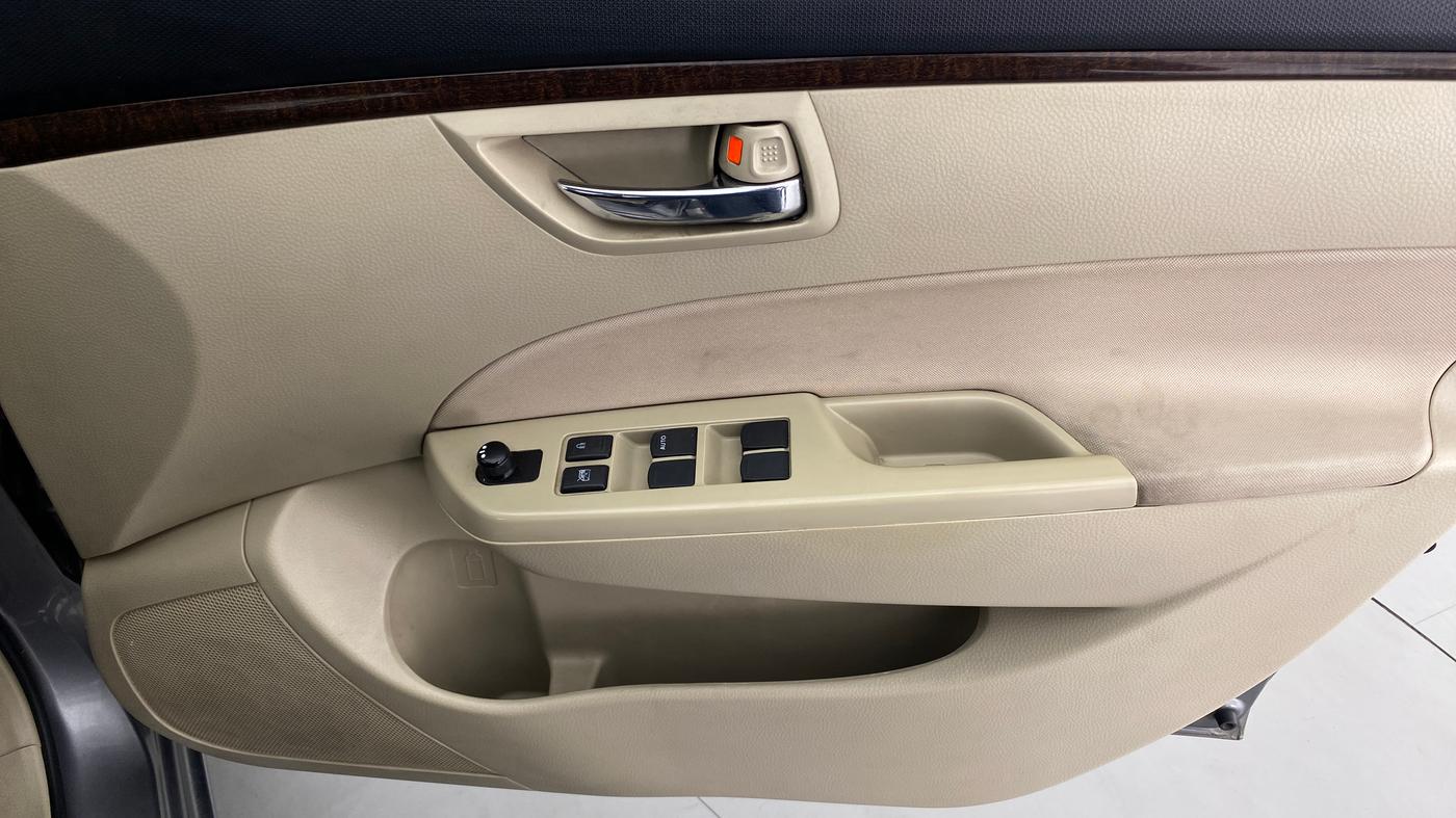 2013 Maruti Swift Dzire VXI, Petrol, Manual, 83,329 km, Driver Side Door Panels Control