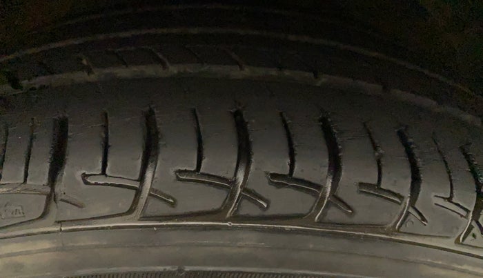 2017 Maruti Baleno DELTA CVT PETROL 1.2, Petrol, Automatic, 59,086 km, Left Rear Tyre Tread