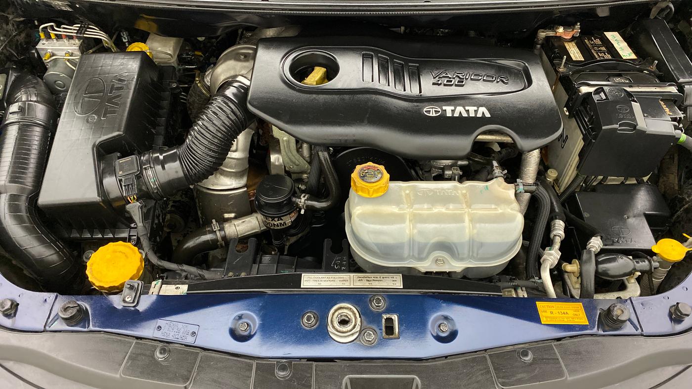 2017 Tata Hexa Varicor 400 XM, Diesel, Manual, 84,425 km, Open Bonet