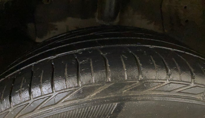 2021 Tata NEXON XZA PLUS SUNROOF PETROL, Petrol, Automatic, 79,504 km, Right Rear Tyre Tread