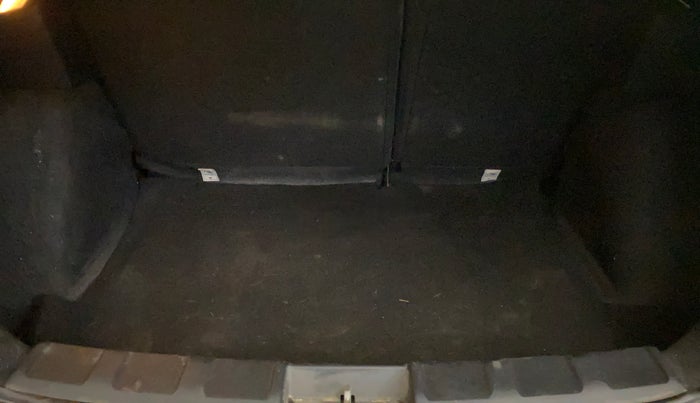 2021 Tata NEXON XZA PLUS SUNROOF PETROL, Petrol, Automatic, 79,504 km, Boot Inside