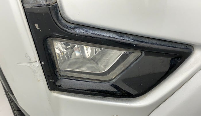 2020 Mahindra XUV300 W8 (O) 1.5 DIESEL, Diesel, Manual, 88,761 km, Right fog light - Not working