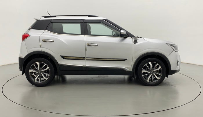 2020 Mahindra XUV300 W8 (O) 1.5 DIESEL, Diesel, Manual, 88,761 km, Right Side View