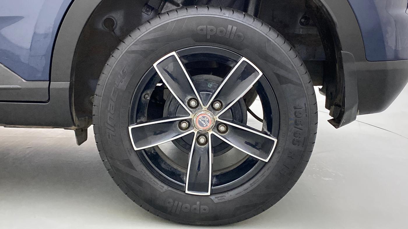 2021 Hyundai VENUE S Plus MT 1.2 Kappa, Petrol, Manual, 9,991 km, Left Rear Wheel