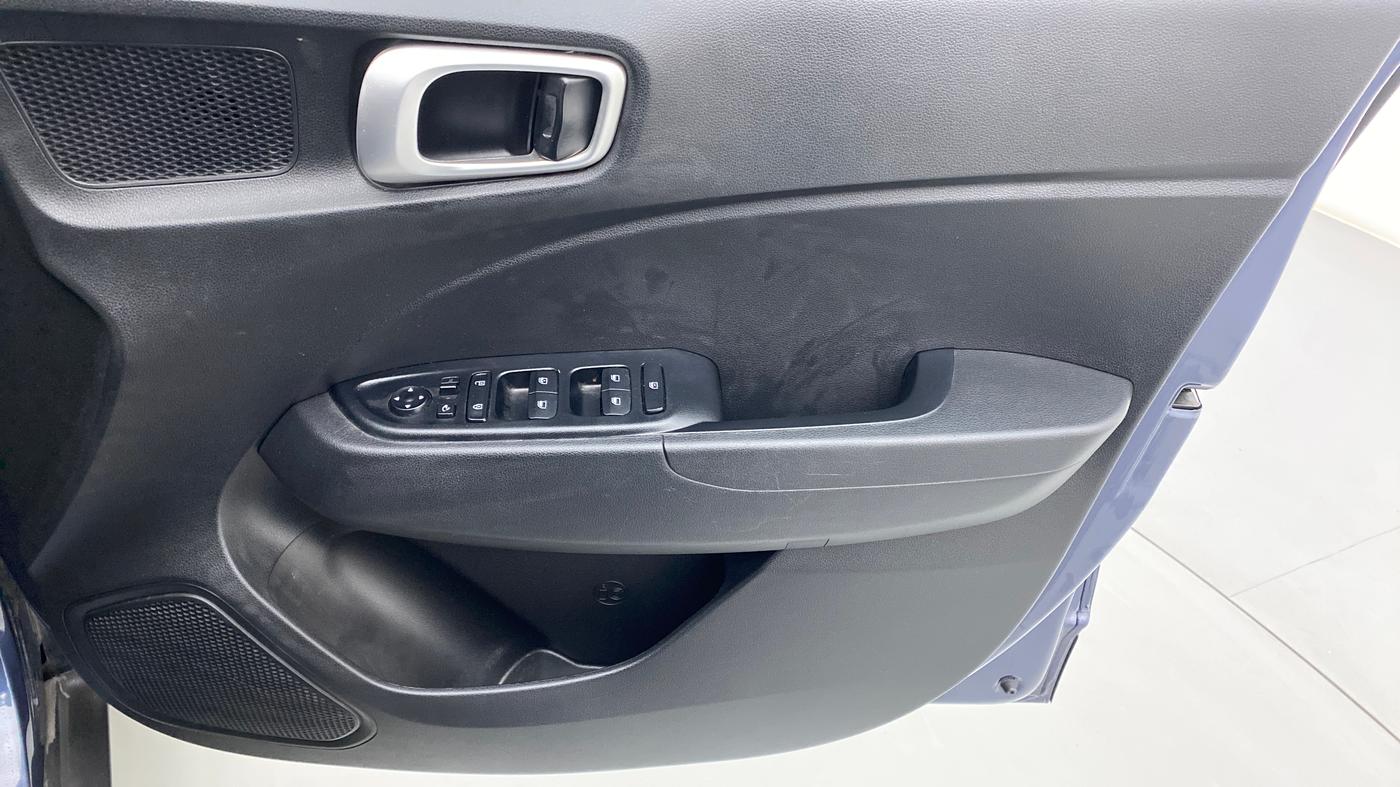 2021 Hyundai VENUE S Plus MT 1.2 Kappa, Petrol, Manual, 9,991 km, Driver Side Door Panels Control