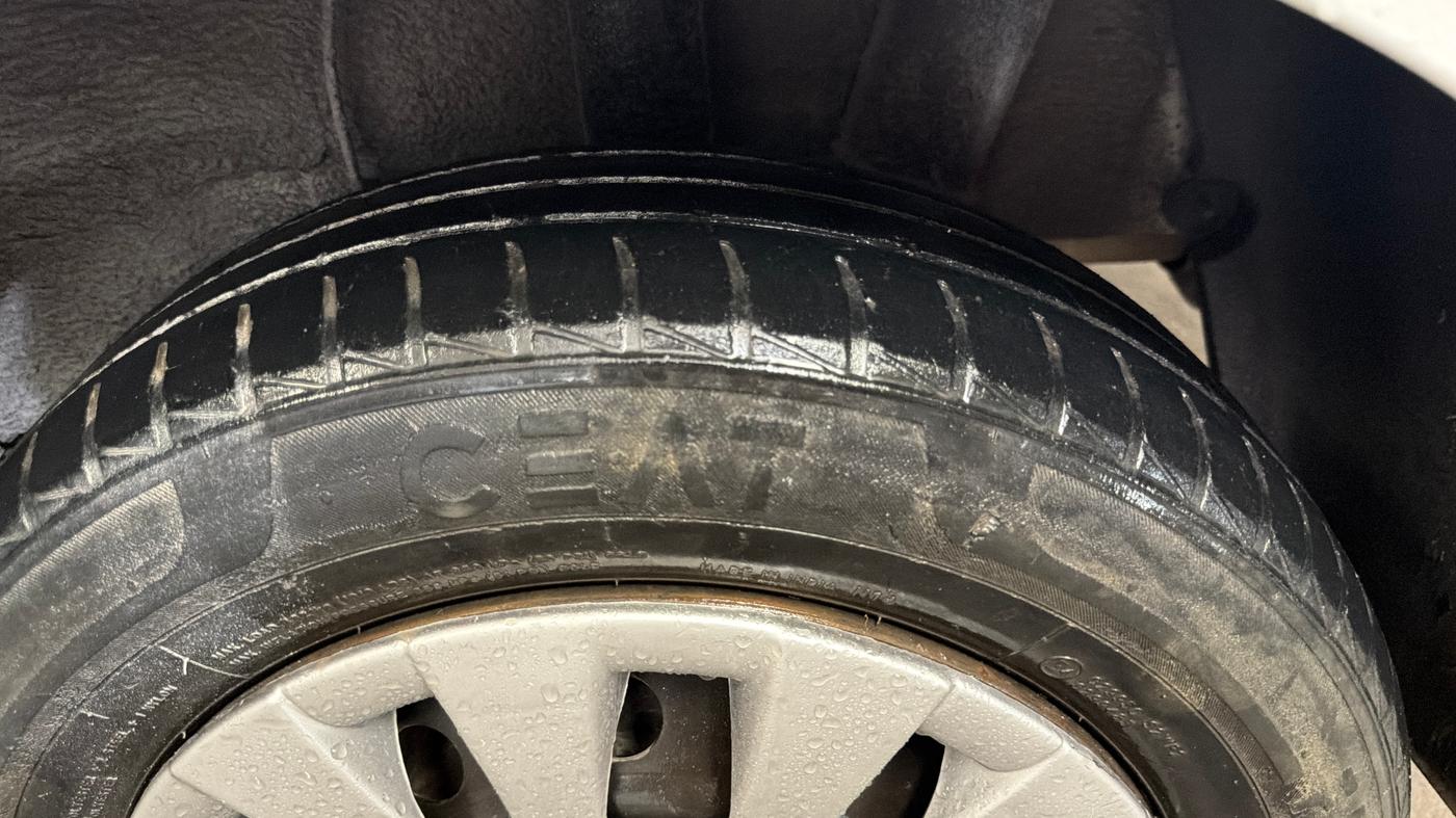 2021 Hyundai AURA S 1.2 CNG, CNG, Manual, 64,384 km, Left Rear Tyre Tread