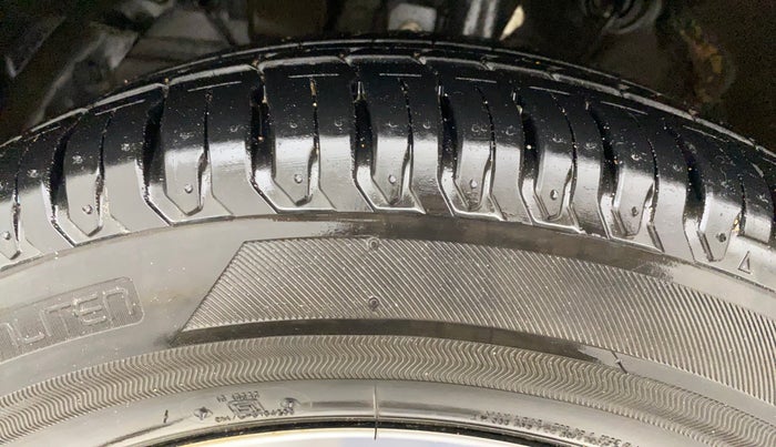 2024 Maruti Swift ZXi Plus, Petrol, Manual, 7,101 km, Left Front Tyre Tread