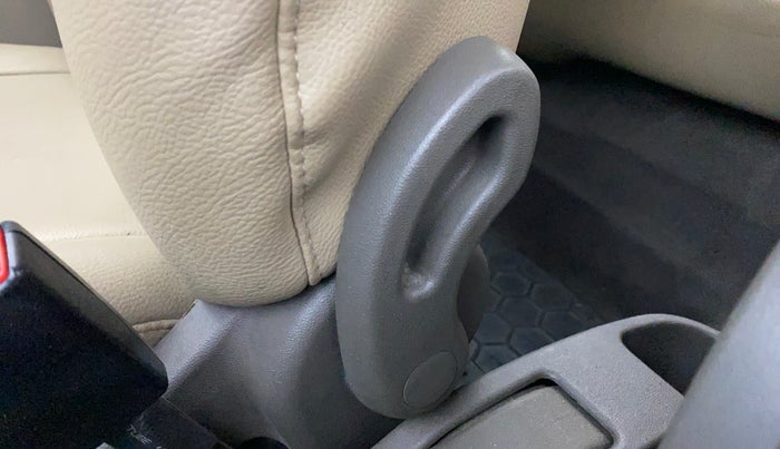 2013 Hyundai i10 SPORTZ 1.2 AT, Petrol, Automatic, 67,510 km, Driver Side Adjustment Panel