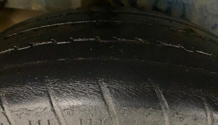 2016 Maruti Celerio VXI AMT, Petrol, Automatic, 57,692 km, Right Rear Tyre Tread