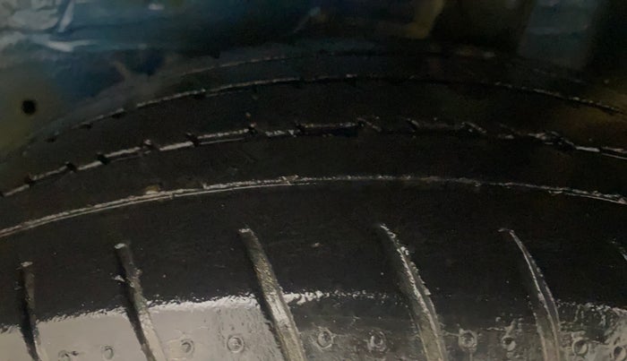 2016 Maruti Celerio VXI AMT, Petrol, Automatic, 57,692 km, Left Rear Tyre Tread