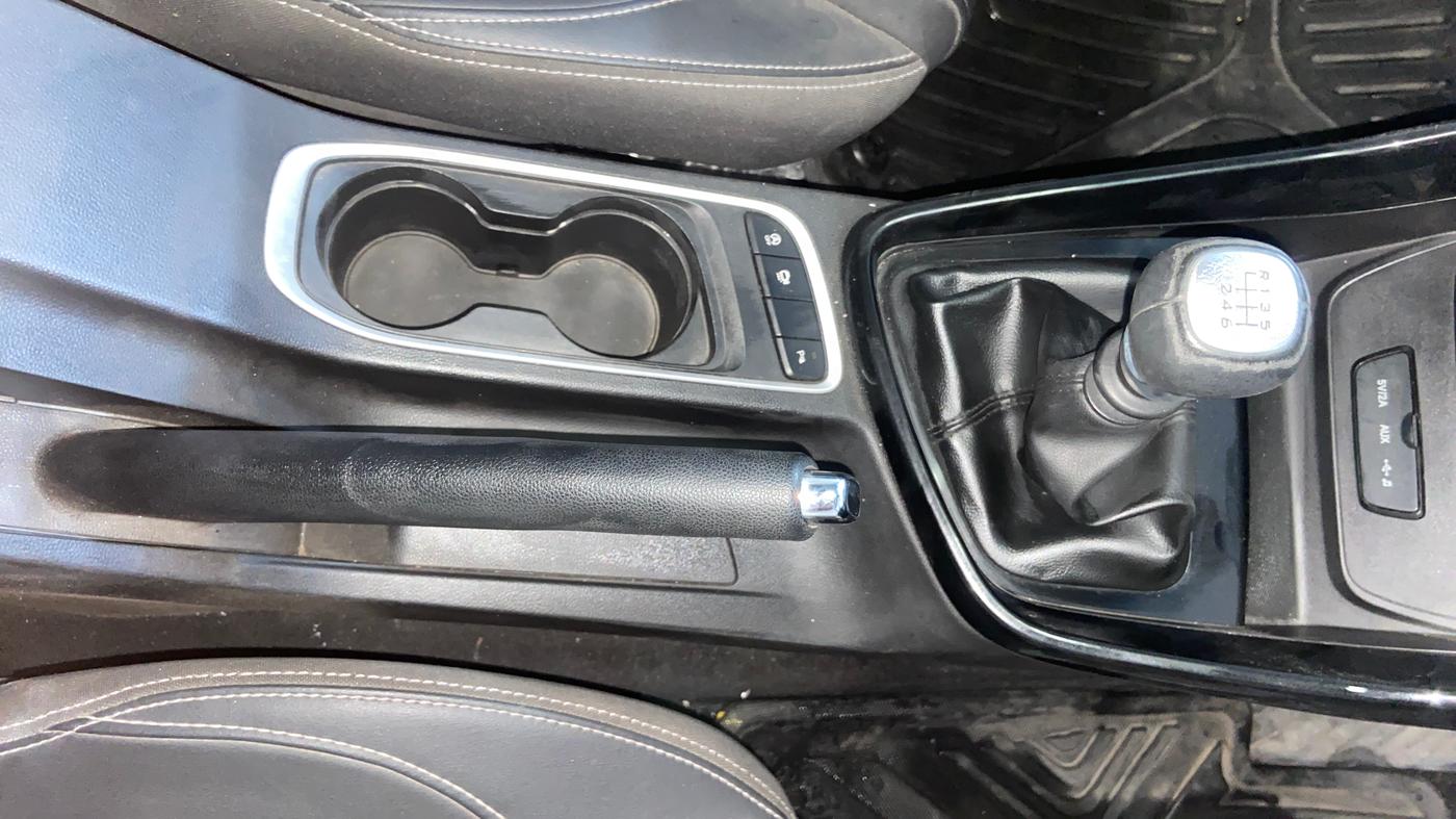 2019 MG HECTOR SHARP HYBRID 1.5 PETROL, Petrol, Manual, 77,872 km, Gear Lever