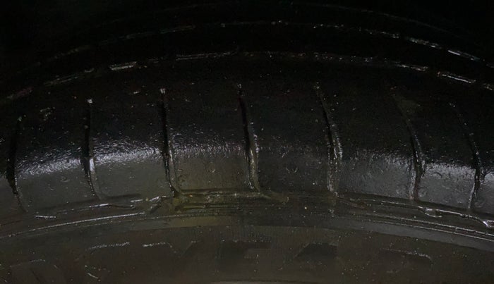 2019 MG HECTOR SHARP HYBRID 1.5 PETROL, Petrol, Manual, 77,872 km, Right Rear Tyre Tread