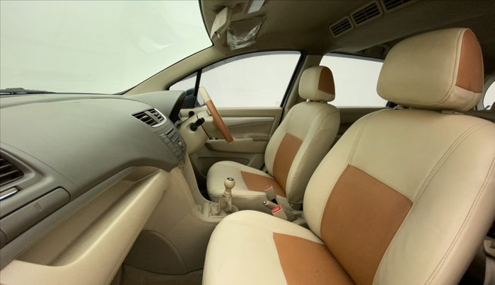 2014 Maruti Ertiga VXI, Petrol, Manual, 88,303 km, Right Side Front Door Cabin