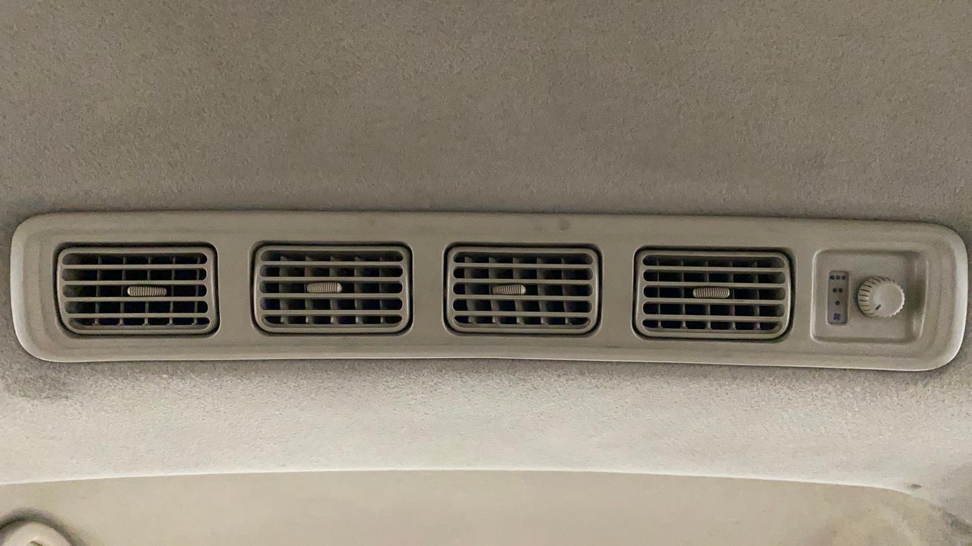 2014 Maruti Ertiga VXI, Petrol, Manual, 88,303 km, Rear AC Vents