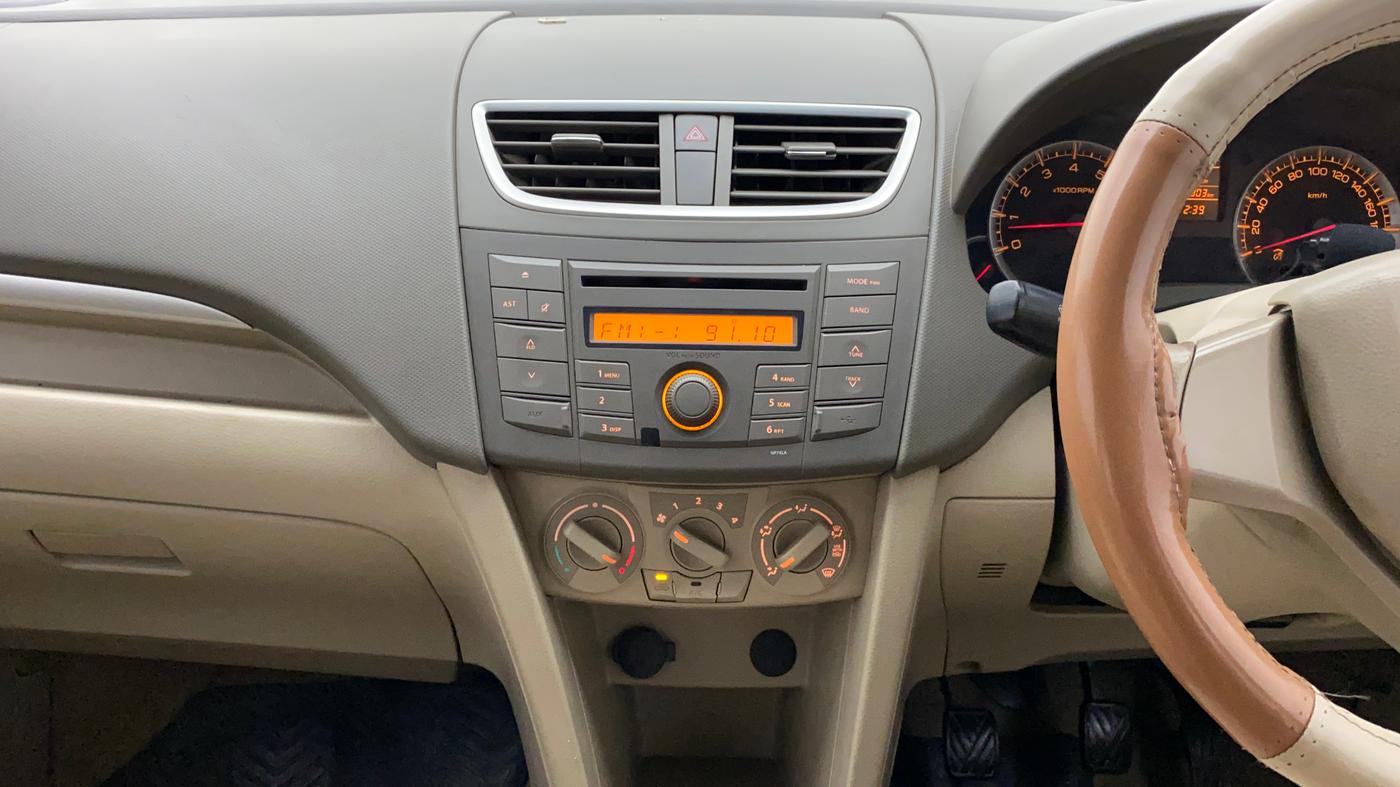 2014 Maruti Ertiga VXI, Petrol, Manual, 88,303 km, Air Conditioner