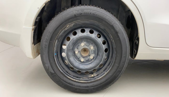 2014 Maruti Ertiga VXI, Petrol, Manual, 88,303 km, Right Rear Wheel