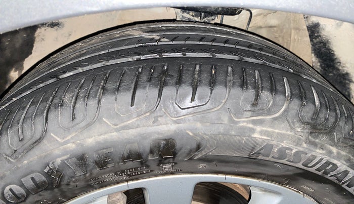2022 MG ASTOR SUPER EX 1.5 MT, Petrol, Manual, 42,227 km, Left Front Tyre Tread