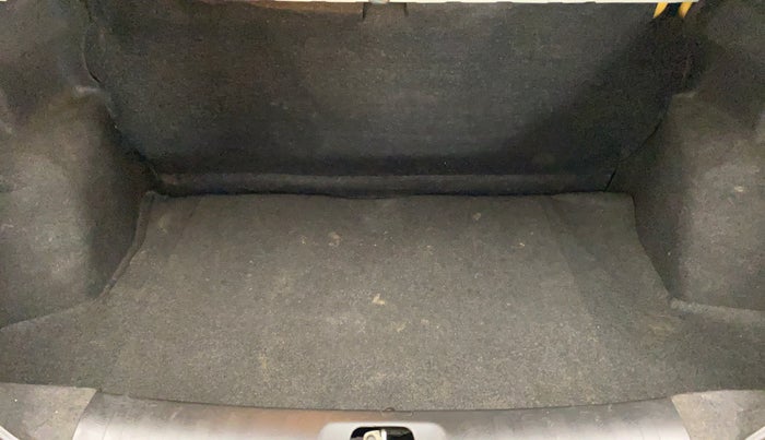 2014 Maruti Swift Dzire VXI, Petrol, Manual, 31,238 km, Boot Inside