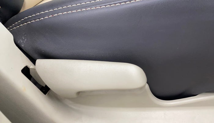 2017 Maruti Celerio ZXI, Petrol, Manual, 17,223 km, Driver Side Adjustment Panel