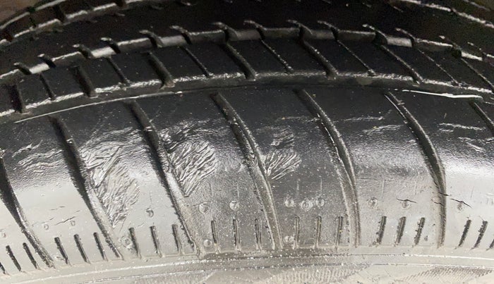2017 Maruti Celerio ZXI, Petrol, Manual, 17,223 km, Left Front Tyre Tread
