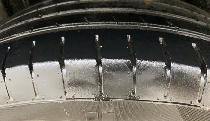 2023 Toyota Glanza S, Petrol, Manual, 79,583 km, Left Rear Tyre Tread