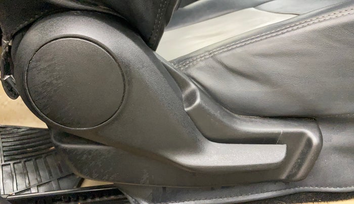 2023 Toyota Glanza S, Petrol, Manual, 79,583 km, Driver Side Adjustment Panel