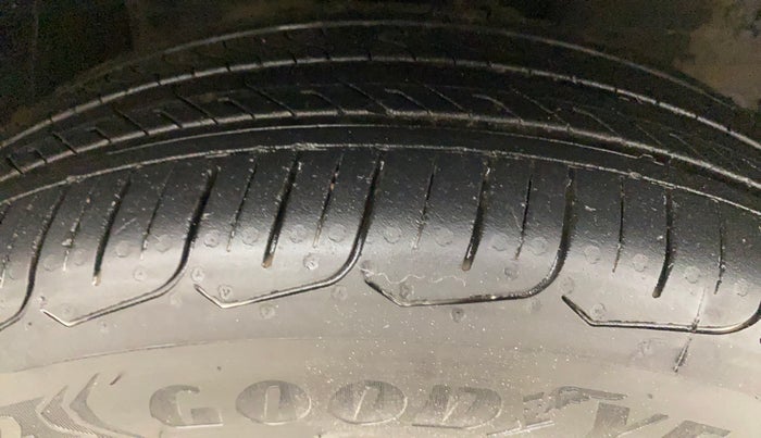 2023 Toyota Glanza S, Petrol, Manual, 79,583 km, Right Front Tyre Tread