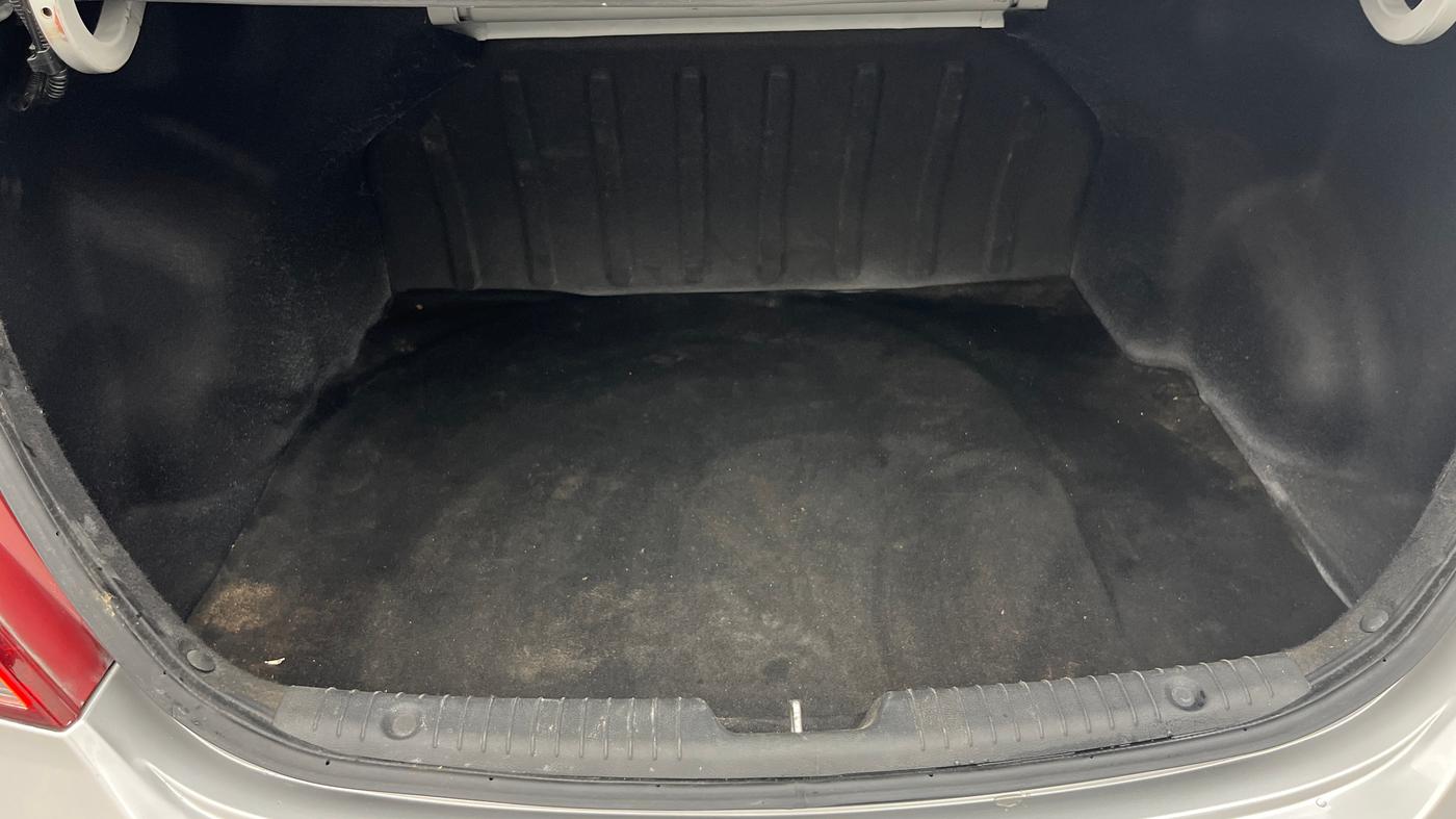 2016 Hyundai Verna 1.6 VTVT SX AT, Petrol, Automatic, 65,239 km, Boot Inside