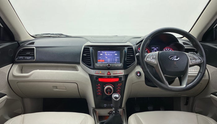 2020 Mahindra XUV300 W8 (O) 1.5 DIESEL, Diesel, Manual, 89,422 km, Dashboard