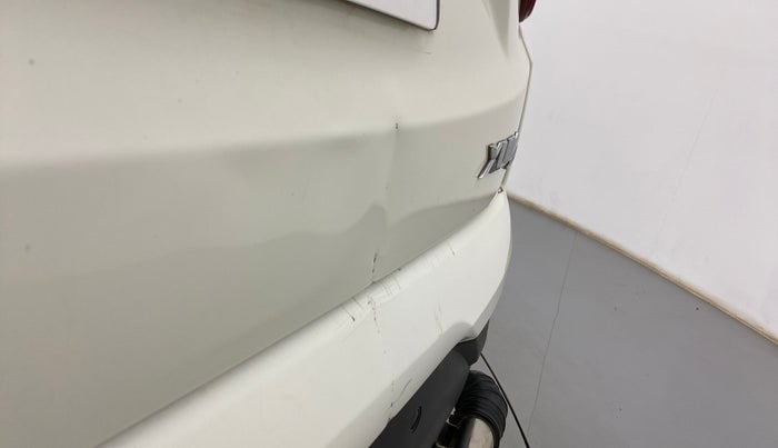 2020 Mahindra XUV300 W8 (O) 1.5 DIESEL, Diesel, Manual, 89,422 km, Dicky (Boot door) - Slightly dented