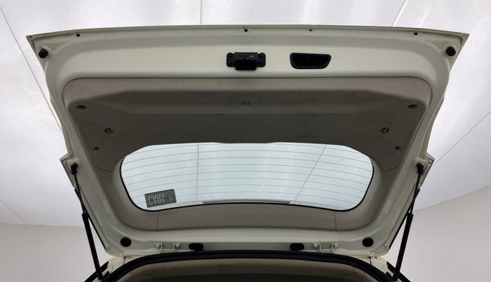2020 Mahindra XUV300 W8 (O) 1.5 DIESEL, Diesel, Manual, 89,422 km, Boot Door Open