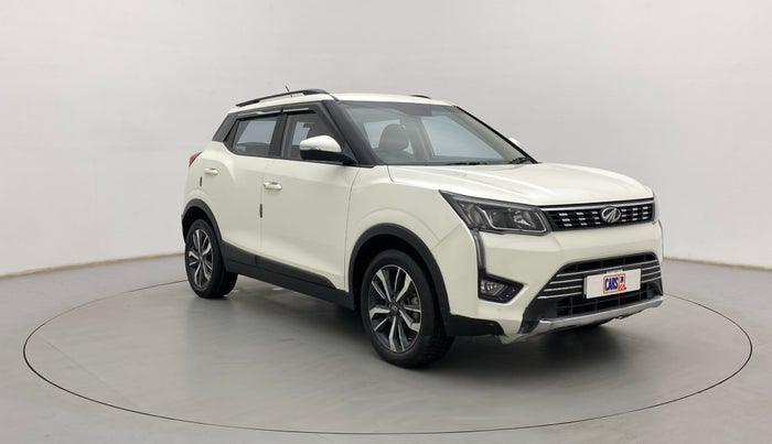 2020 Mahindra XUV300 W8 (O) 1.5 DIESEL, Diesel, Manual, 89,422 km, Right Front Diagonal