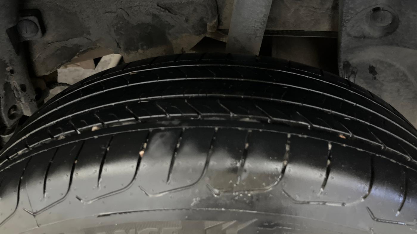 2015 Nissan Terrano XL (P), Petrol, Manual, 92,479 km, Left Rear Tyre Tread