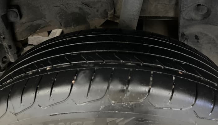 2015 Nissan Terrano XL (P), Petrol, Manual, 92,479 km, Left Rear Tyre Tread