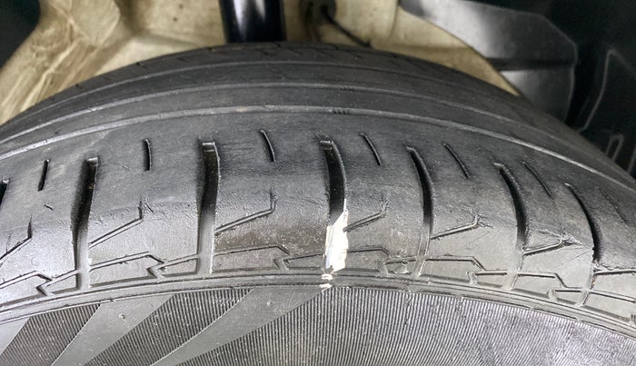 2020 MG HECTOR SHARP DCT PETROL, Petrol, Automatic, 53,159 km, Right Front Tyre Tread