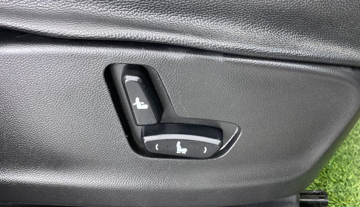 2020 MG HECTOR SHARP DCT PETROL, Petrol, Automatic, 53,159 km, Driver Side Adjustment Panel