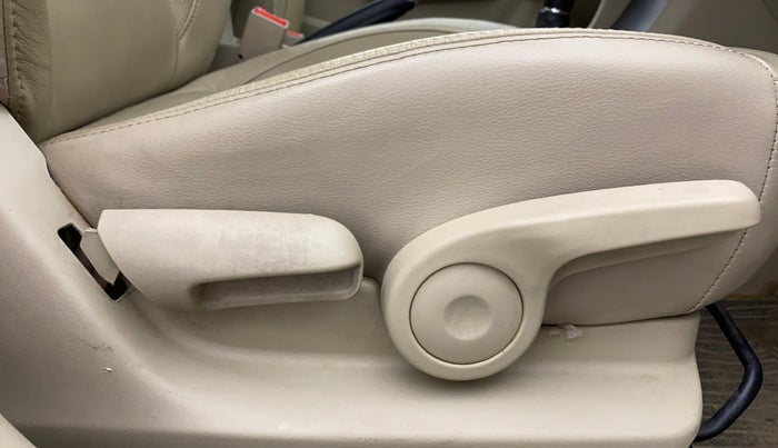 2019 Maruti Ciaz ALPHA  AT 1.5 SHVS PETROL, Petrol, Automatic, 50,804 km, Driver Side Adjustment Panel